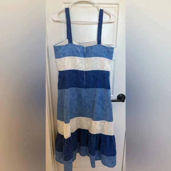 Gianni Bini Blue and White Colorblock Maxi Dress NWT Size 12 - Picture 6 of 10